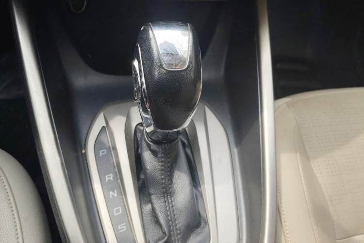 Used Ford Escort 2015 1.5L Automatic Fashion Model Gear Lever