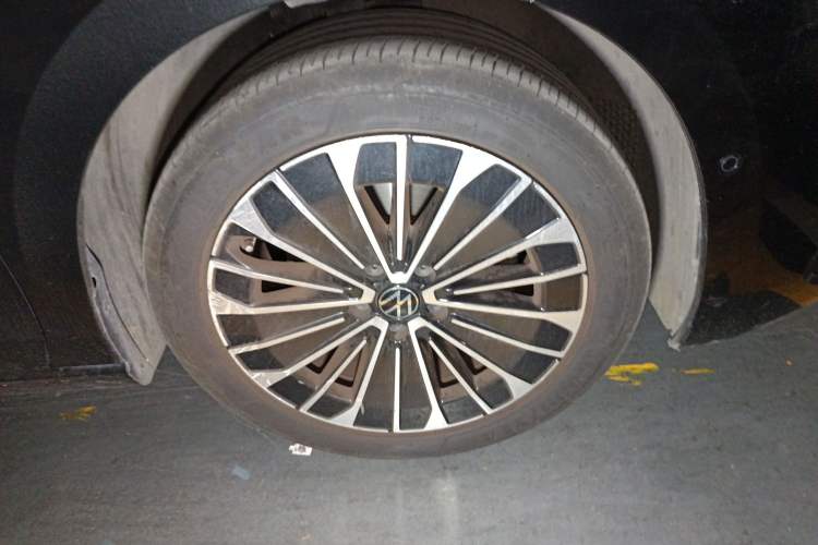 Used Volkswagen Magotan 2024 380TSI DSG Prestige Edition DaMai Package