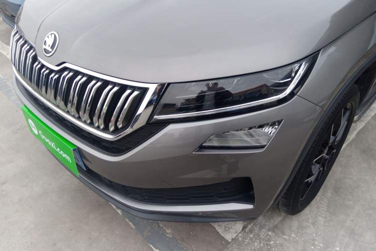 Used Skoda Kodiaq GT 2019 TSI330 Two-Wheel-Drive Luxury Edition China VI Standard Left Front Headlight