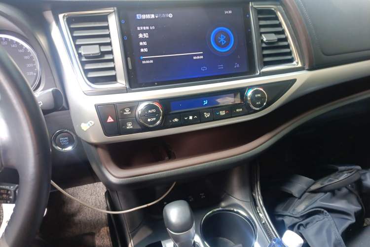 Used Toyota Highlander 2018 2.0T Four-Wheel Drive Prestige Version 7 Seats China VI Standard
