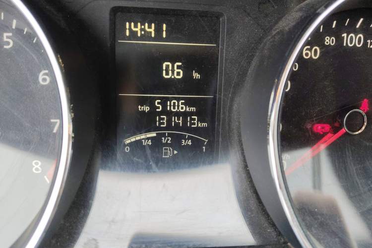 Used Volkswagen Sagitar 2015 1.6L Manual Fashion Edition
