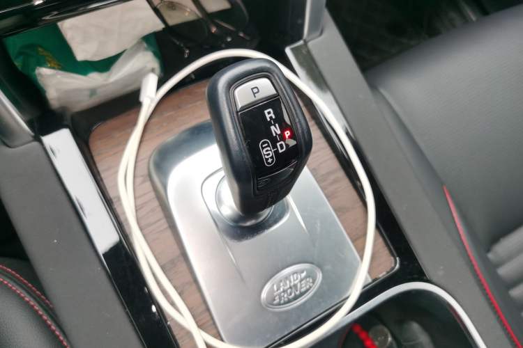 Used Land Rover Discovery Sport New Energy 2022 P300e Performance Tech Edition