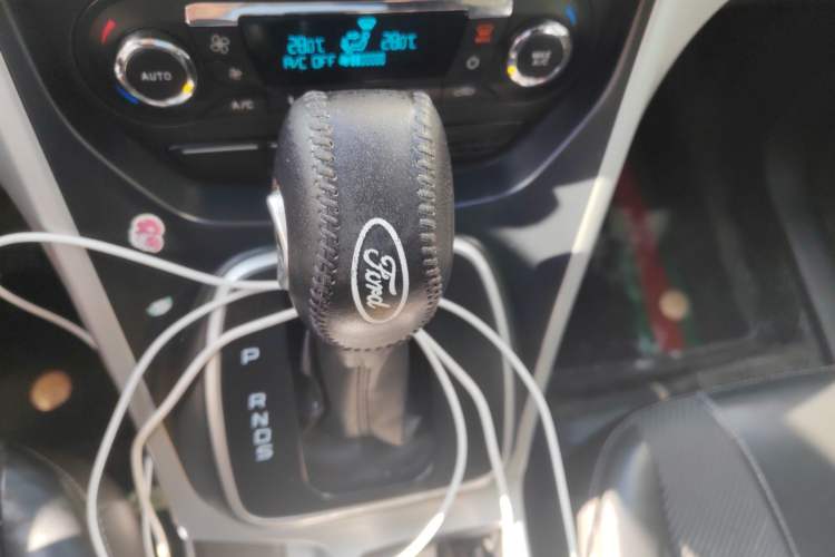 Used Ford Kuga 2013 1.6L GTDi Two-Wheel-Drive Trend Model