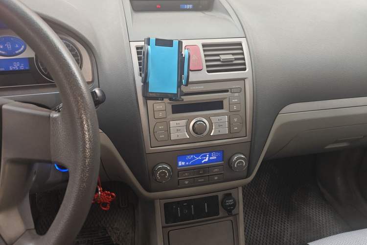 Used Geely Auto Classic Emgrand 2010 Hatchback 1.5L Manual Comfort Edition
