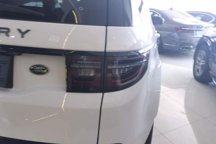 Used Land Rover Discovery Sport 2022 Revised Version 249 PS R-Dynamic S Performance Edition 5 Seats Right Rear Taillight