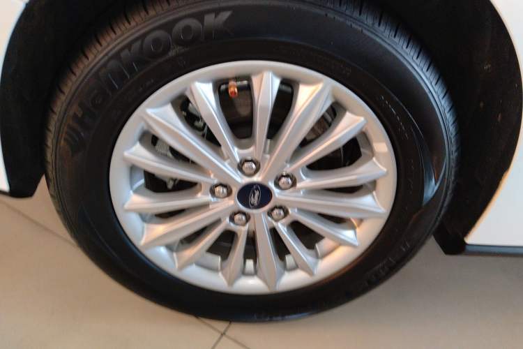 Used Ford Focus 2019 Sedan EcoBoost 180 Automatic Trend Edition