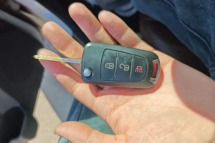 Used Great Wall Wingle 6 2017 2.4L Gasoline 4x4 Elite Version 4G69 Vehicle Key