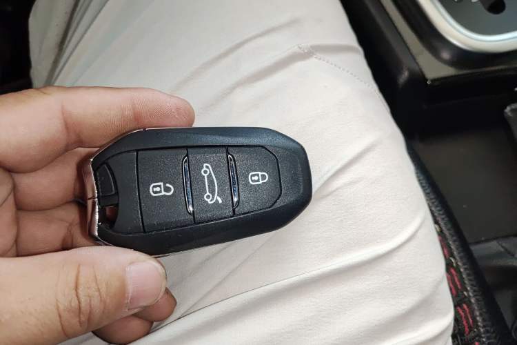 Used Citroen C4L 2014 1.8L Intelligent Drive Automatic Dynamic Model
