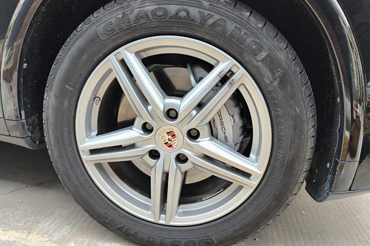 Used Porsche Cayenne 2011 Cayenne S 4.8L