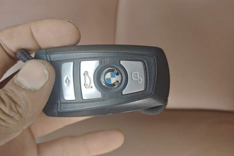 Used BMW 5 Series 2014 528Li xDrive Premium Edition