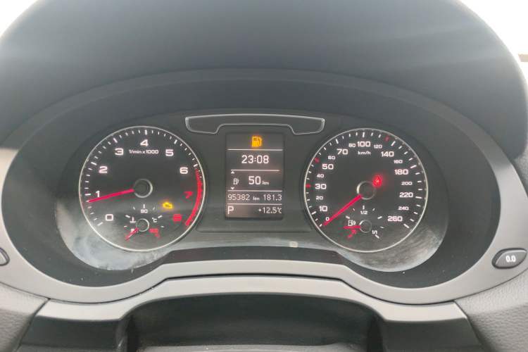 Used Audi Q3 2017 35 TFSI Fashion Model Instrument Cluster