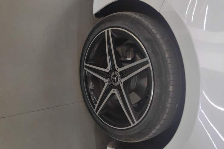 Used Mercedes-Benz A-Class 2022 Second Facelift A 200 L Sport Sedan Fashion Version