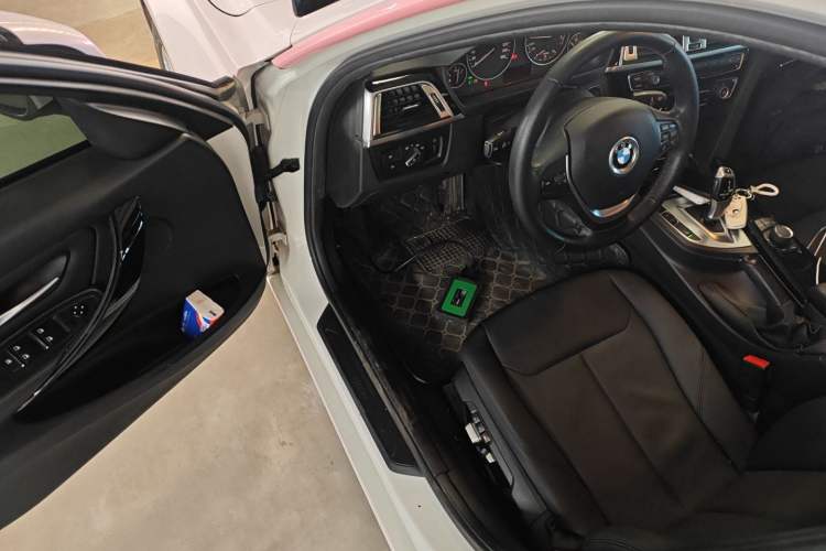 Used BMW 3 Series 2016 316i Fashion Model
