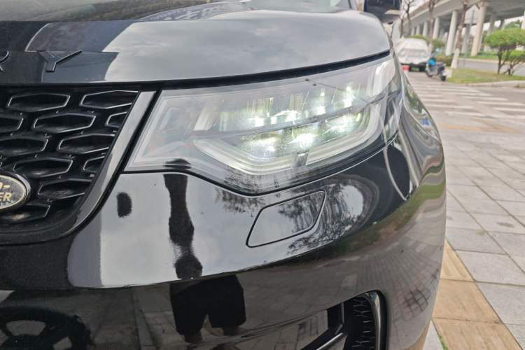 Used Land Rover Discovery 2018 3.0 SC V6 SE Left Front Headlight