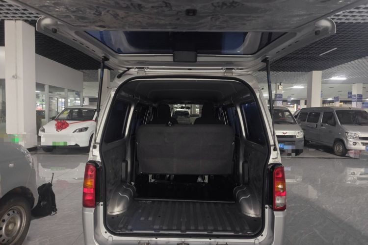 Used Wuling Zhiguang 2023 1.5L Practical Version 5/7 Seats