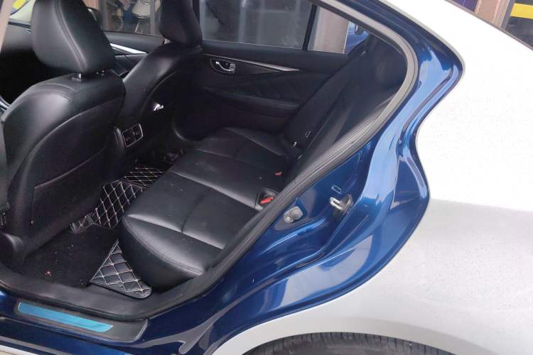 Used Infiniti Q50L 2015 2.0T Comfort Edition