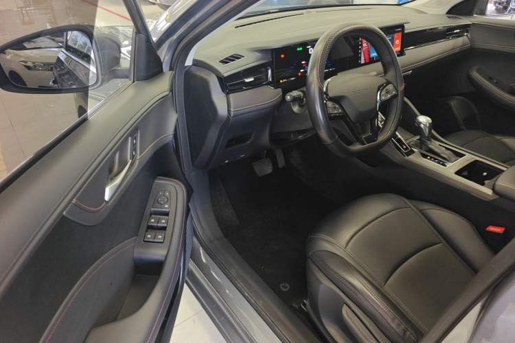 Used Roewe i5 2024 1.5L CVT Luxury Edition
