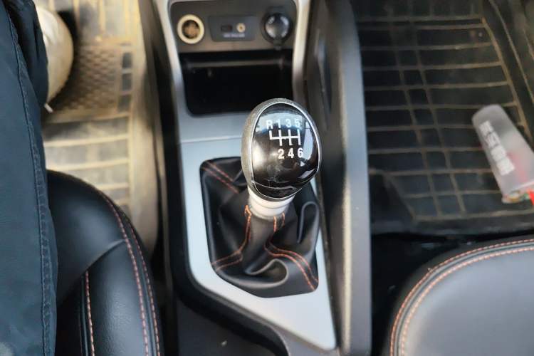 Used JAC Group Refine S3 2014 1.5L Manual Luxury Smart Model Gear Lever