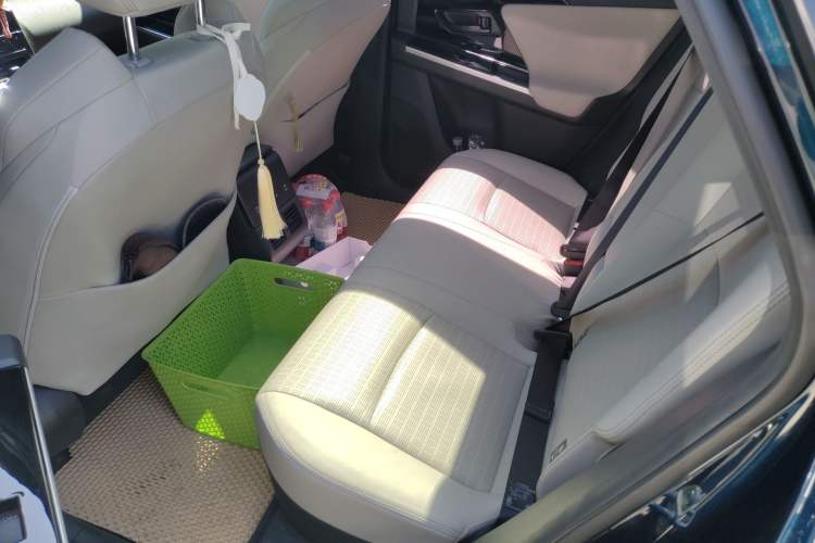 Used Toyota FAW bZ4X 2022 Two-Wheel Drive Long-Range PRO Version Left Rear Seat