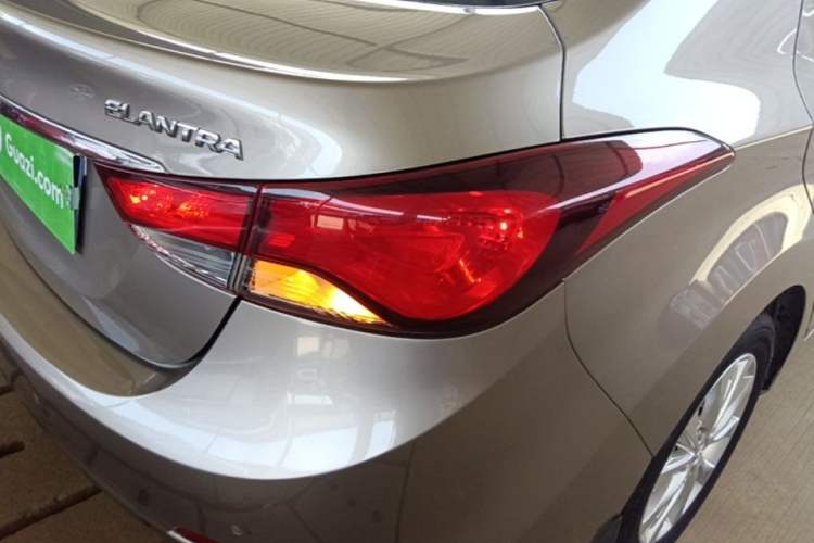 Used Hyundai Elantra (5th Generation / Langdong) 2016 1.6L Automatic Prestige Model