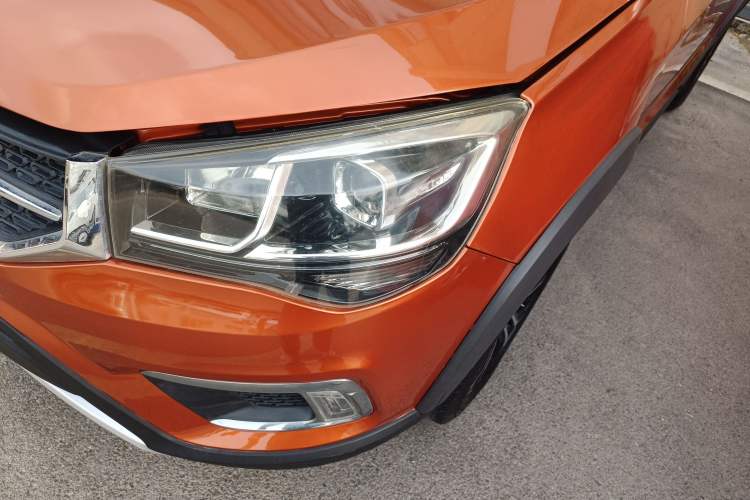 Used Chery Tiggo 3X 2018 1.5L Automatic Elite Edition Left Front Headlight