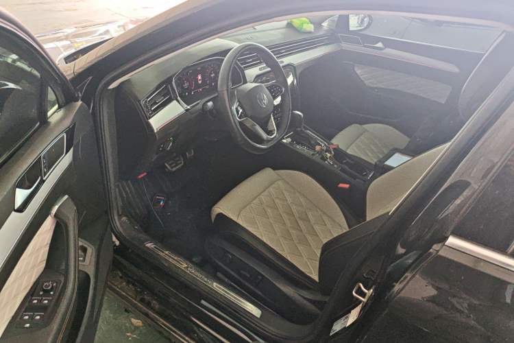 Used Volkswagen Magotan 2023 2 Million Units Commemorative Edition 330TSI DSG Luxury Version