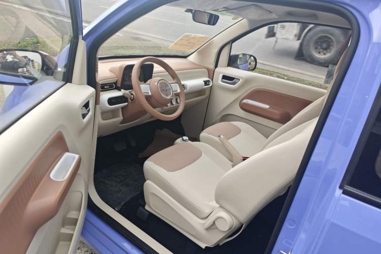 Used Wuling Hongguang MINIEV 2024 3rd Generation 215km Youth Edition
