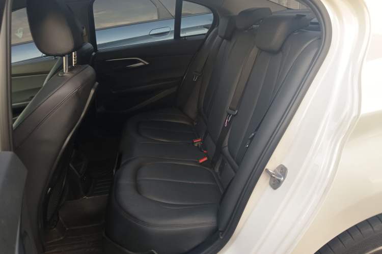 Used BMW 1 Series 2018 Facelifted 118i Sport Edition
