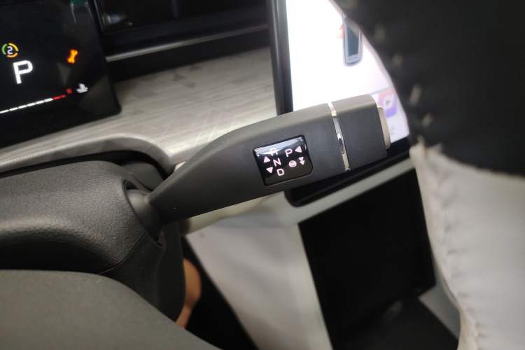 Used JETOUR Dashing i-DM 2023 1.5T DHT Lightning 02
