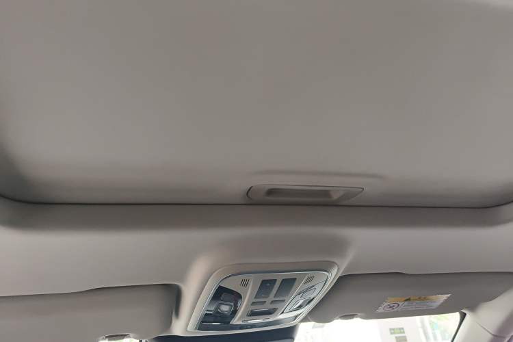 Used Haval F7x 2019 1.5T Two-Wheel Drive Smart & Trendy Edition Headliner