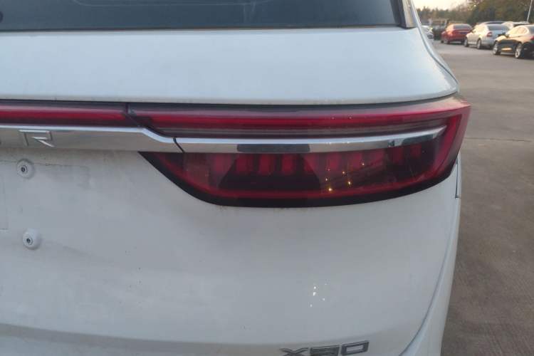 Used JETOUR X90 PLUS 2023 1.6TD DCT Flat-Platform + 5 Seats
