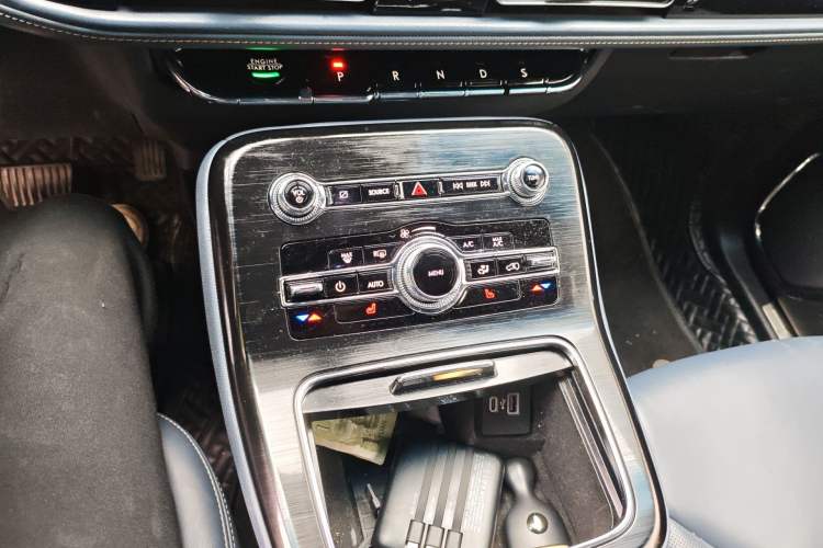 Used Lincoln Nautilus 2021 2.0T Four-Wheel Drive Luxury Edition Gear Lever