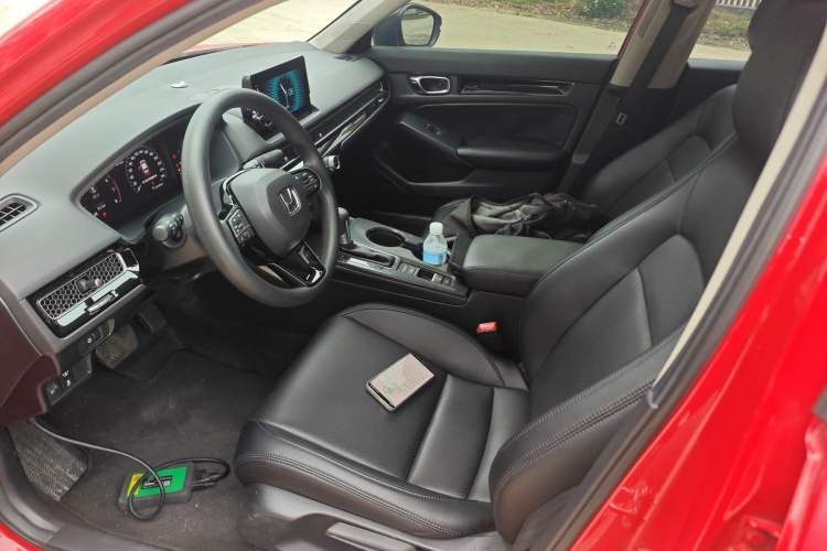 Used Honda Civic 2022 240TURBO CVT Dynamic Edition Left Front Seat