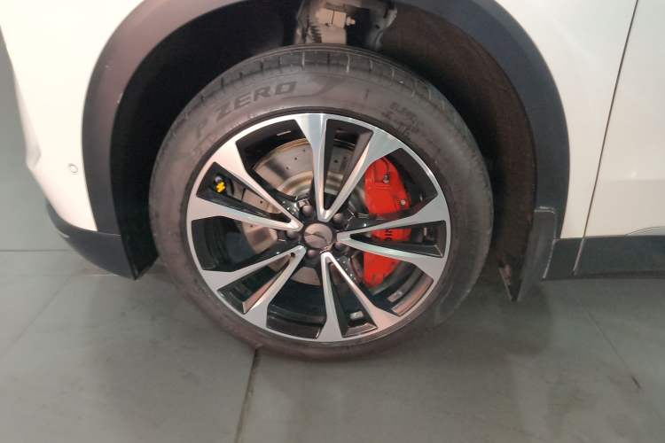 Used Nio ES8 2023 75 kWh Executive Edition Left Front Wheel Hub