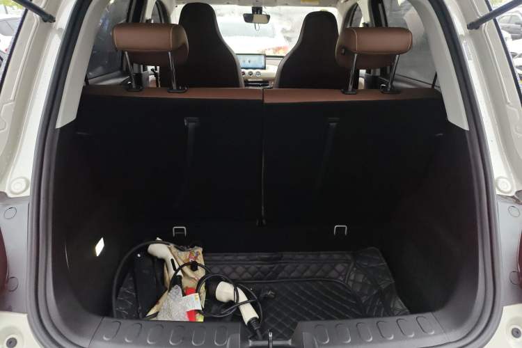 Used Wuling Bingo 2024 333 km Enjoyment Version Trunk