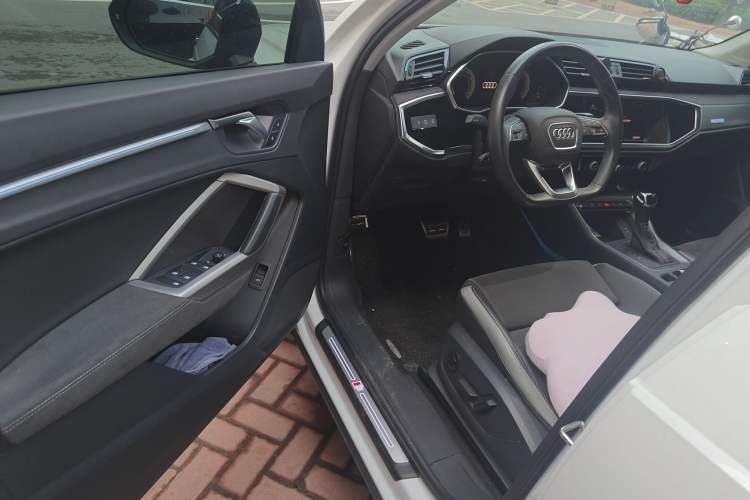 Used Audi Q3 2023 35 TFSI Fashion Elegant Version (1.4T)