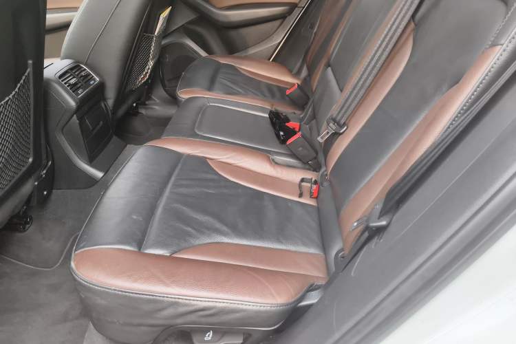 Used Audi Q5 2016 40 TFSI Technology Edition Left Rear Seat