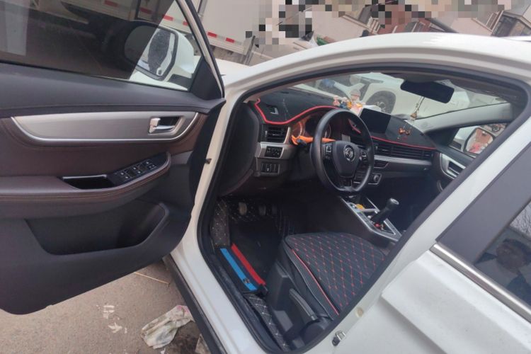 Used FORTHING Joyear X5 2017 Jingxiang Series 1.5T Manual Luxury Model Driver Seat