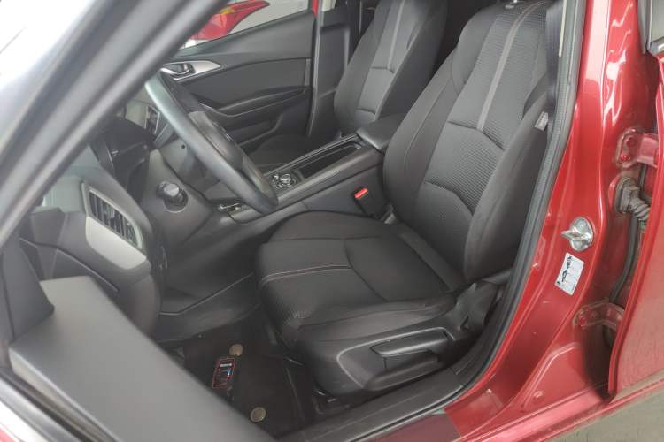 Used Mazda 3 Axela 2017 Sedan 1.5L Automatic Luxury Model Emission Standard China V Left Front Seat