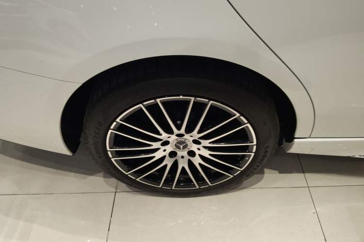 Used Mercedes-Benz C-Class 2023 C 200 L Sport Edition
