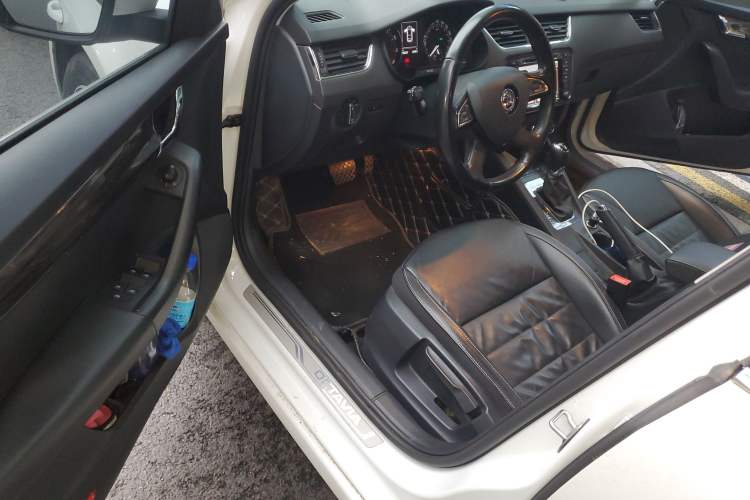 Used Skoda Octavia 2016 TSI280 DSG Smart Drive Edition
