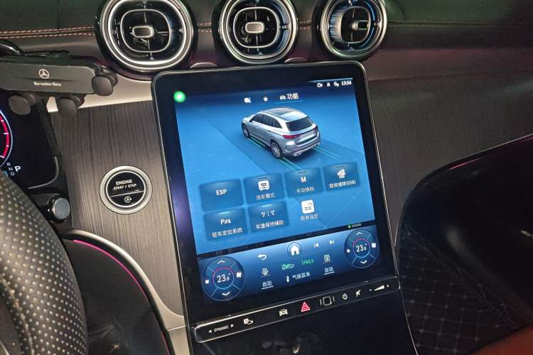 Used Mercedes-Benz GLC 2024 GLC 260 L 4MATIC Luxury Model 5 Seats