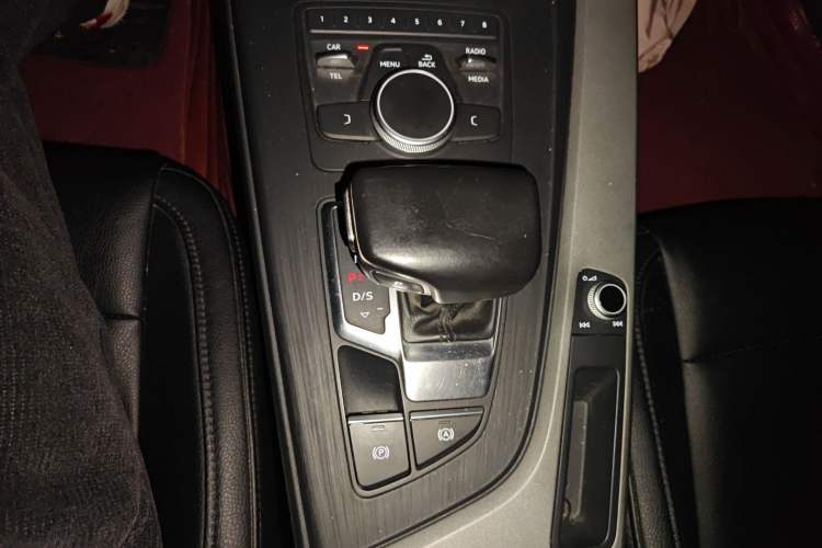 Used Audi A4L 2017 40 TFSI Ambition Edition