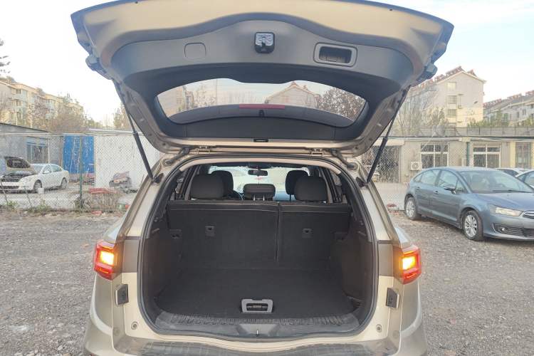 Used Renault Koleos 2017 2.0L Two-Wheel Drive Comfort Edition
