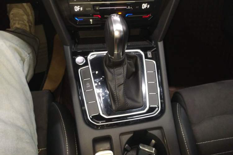 Used Volkswagen Magotan 2020 330TSI DSG Luxury Edition
