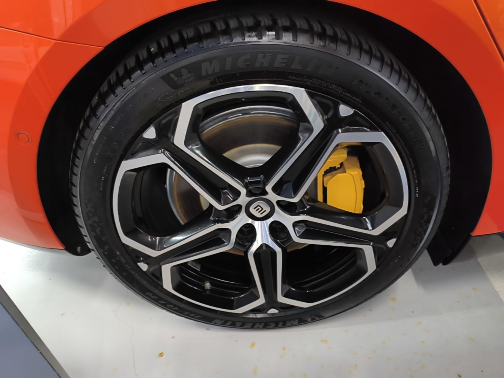 Xiaomi Auto SU7 2024 Four-Wheel Drive Ultra-Long Range Advanced Intelligent Driving Max Edition — снимка 11