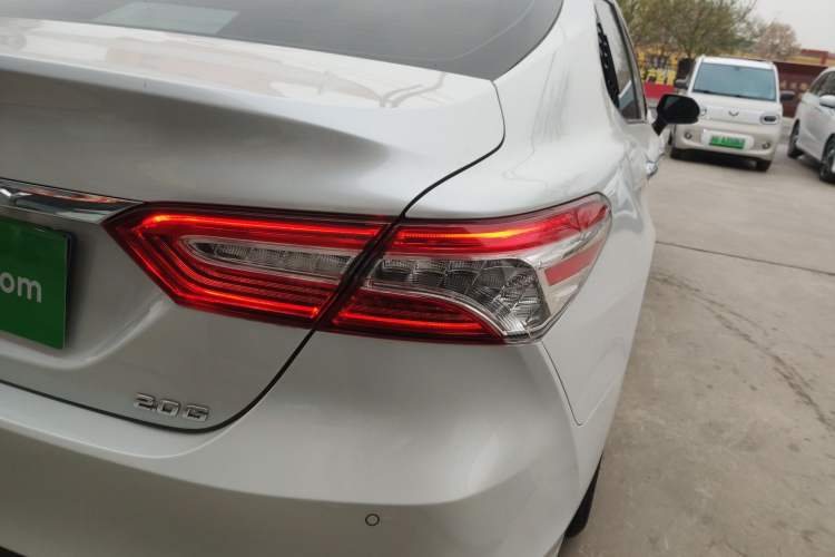 Used Toyota Camry 2021 2.0G Luxury Edition Exterior 3