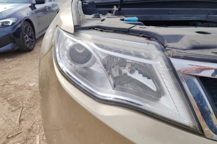 Used Geely Auto Emgrand X7 Sport 2016 2.0L Manual ZhiShang Version
