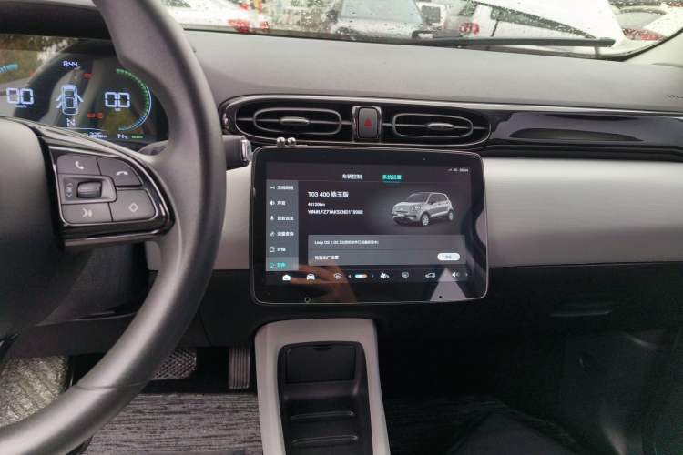 Used Leapmotor T03 2022 Hometown Jade Edition Audio And AC Panel