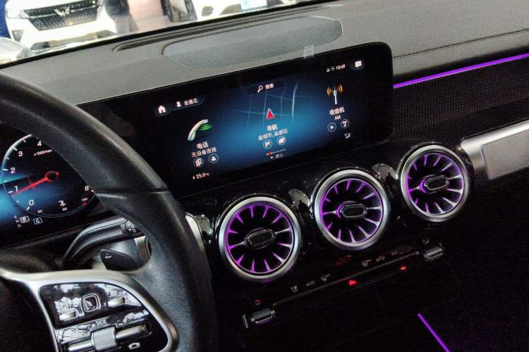 Used Mercedes-Benz GLB 2021 GLB 200 Dynamic Edition Audio And AC Panel